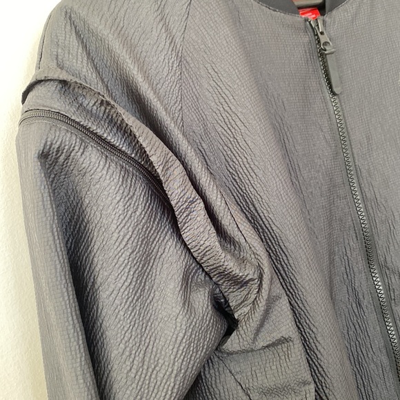 Nike Jacket/Vest Removable Sleeves - Picture 3 of 5